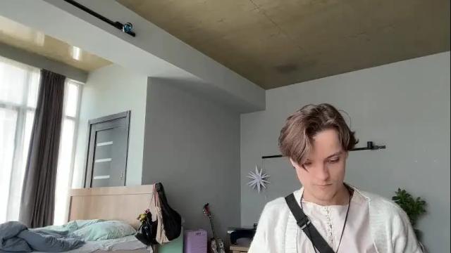 Image 7 of holydori Stream on Chaturbate on 25 days ago