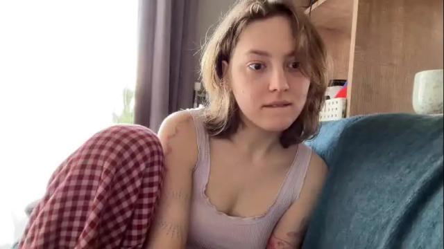 Image 4 of holydori Stream on Chaturbate on 22 days ago