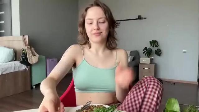 Image 11 of holydori Stream on Chaturbate on 16 days ago