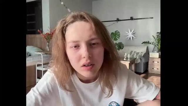 Image 11 of holydori Stream on Chaturbate on 1 month ago