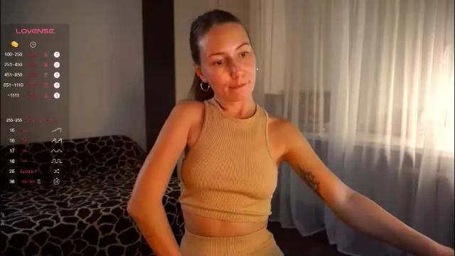 Image 6 of holyvivian Stream on Chaturbate on 2 months ago