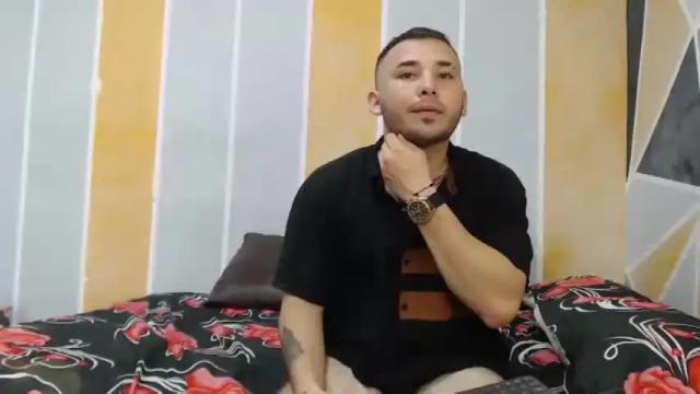 Image 2 of honey1105 Stream on Chaturbate on 15 months ago