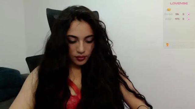 Image 6 of honey_aynur Stream on Chaturbate on 19 months ago
