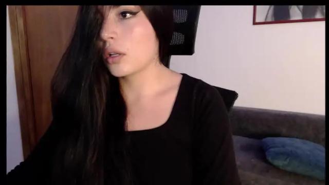 Image 11 of honey_aynur Stream on Chaturbate on 3 months ago