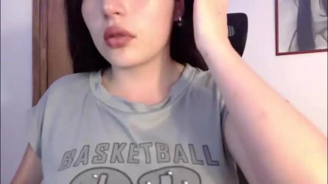 Image 11 of honey_aynur Stream on Chaturbate on 1 month ago