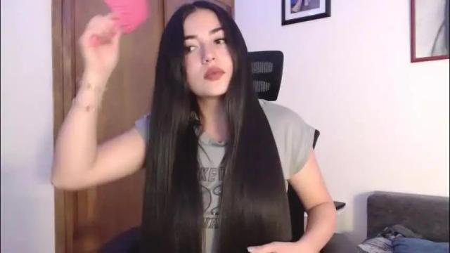 Image 8 of honey_aynur Stream on Chaturbate on 1 month ago