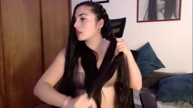 Image 4 of honey_aynur Stream on Chaturbate on 1 month ago