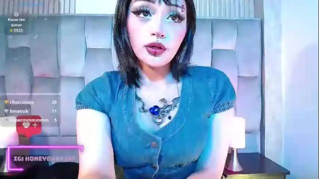 Image 7 of honey_dark Stream on Chaturbate on 27 days ago