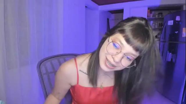 Image 12 of honey_hoe Stream on Chaturbate on 24 days ago