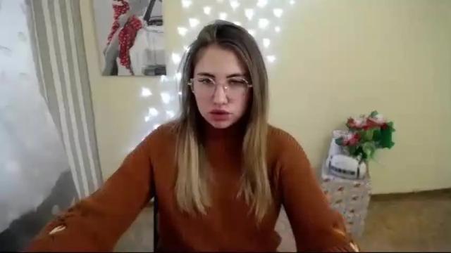Image 12 of honey_lily_ Stream on Chaturbate on 16 months ago