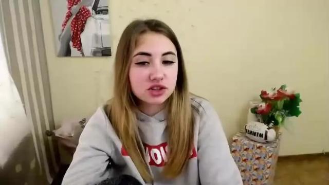 Image 2 of honey_lily_ Stream on Chaturbate on 15 months ago