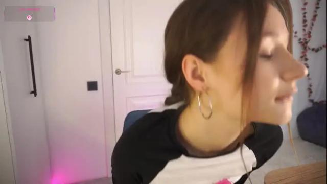 Image 8 of honey_pixie Stream on Chaturbate on 3 days ago