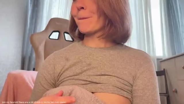 Image 3 of honey_sunshine Stream on Chaturbate on 1 month ago