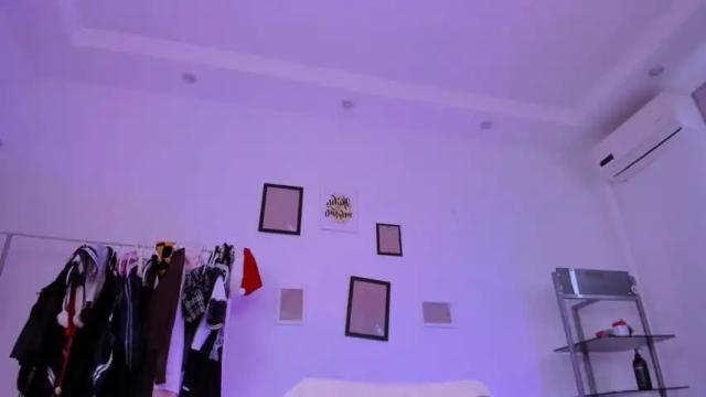 Image 2 of honey_tash Stream on Chaturbate on 16 months ago
