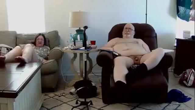 Image 7 of honeyandnudist Stream on Chaturbate on 19 months ago
