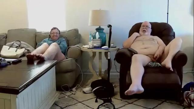 Image 3 of honeyandnudist Stream on Chaturbate on 19 months ago