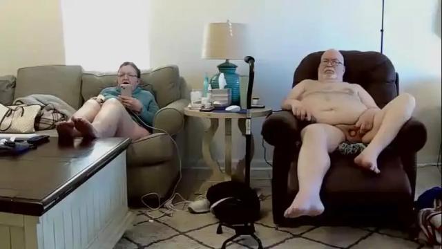 Image 7 of honeyandnudist Stream on Chaturbate on 19 months ago