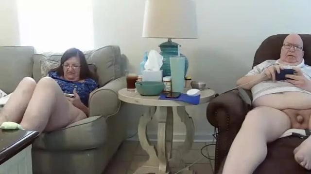 Image 8 of honeyandnudist Stream on Chaturbate on 18 months ago