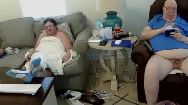 Image 3 of honeyandnudist Stream on Chaturbate on 15 months ago