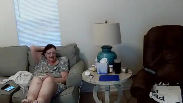 Image 2 of honeyandnudist Stream on Chaturbate on 15 months ago