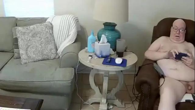 Image 8 of honeyandnudist Stream on Chaturbate on 18 months ago
