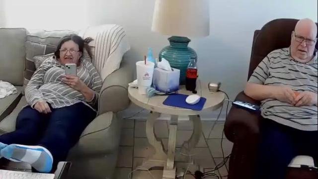Image 4 of honeyandnudist Stream on Chaturbate on 18 months ago