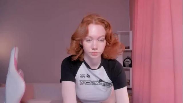 Image 8 of honeyautumn Stream on Chaturbate on 20 days ago