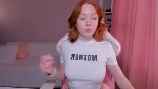 Image 2 of honeyautumn Stream on Chaturbate on 18 days ago
