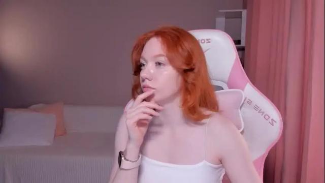 Image 12 of honeyautumn Stream on Chaturbate on 10 days ago