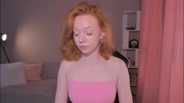 Image 2 of honeyautumn Stream on Chaturbate on 2 months ago