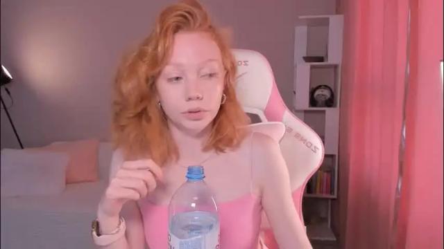 Image 11 of honeyautumn Stream on Chaturbate on 2 months ago