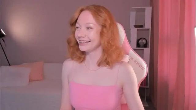 Image 8 of honeyautumn Stream on Chaturbate on 2 months ago