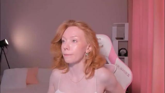 Image 6 of honeyautumn Stream on Chaturbate on 1 month ago