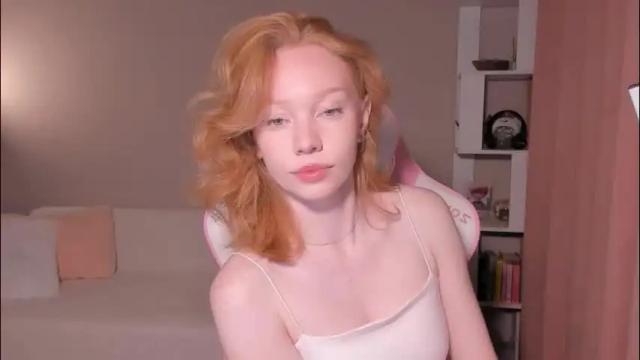 Image 2 of honeyautumn Stream on Chaturbate on 1 month ago
