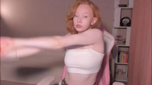Image 6 of honeyautumn Stream on Chaturbate on 1 month ago