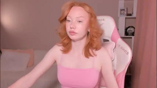 Image 3 of honeyautumn Stream on Chaturbate on 19 days ago