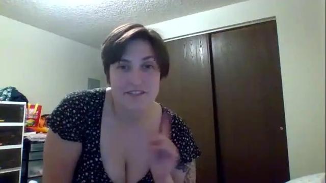 Image 2 of honeybeeflwr Stream on Chaturbate on 1 month ago