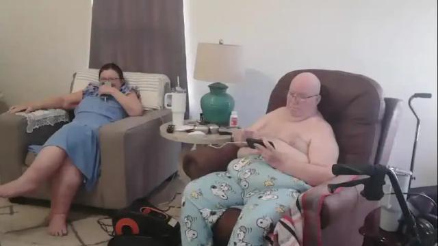 Image 2 of honeybuns344636 Stream on Chaturbate on 1 month ago