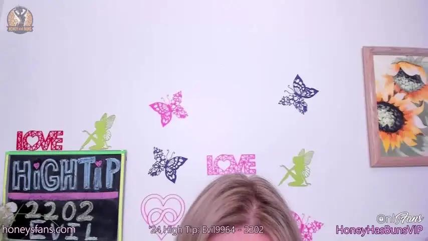 honeyhasbuns Chaturbate