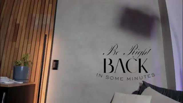 Image 4 of honeyhot69__ Stream on Chaturbate on 2 months ago