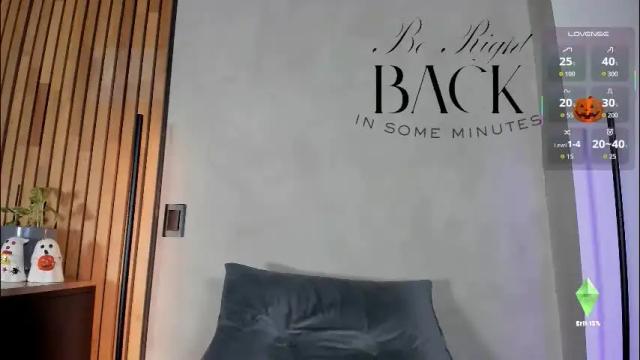 Image 11 of honeyhot69__ Stream on Chaturbate on 1 day ago