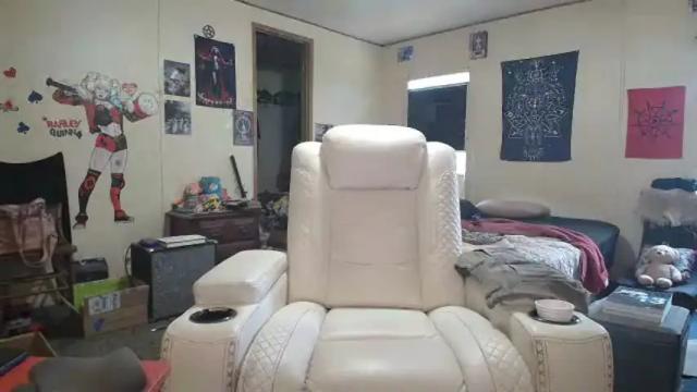 Image 8 of honeylovelace777 Stream on Chaturbate on 18 months ago