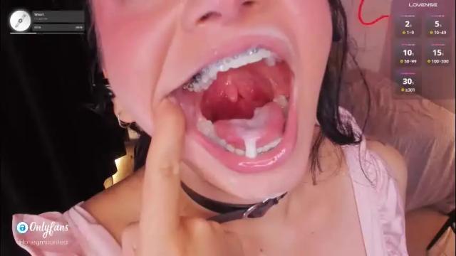 Image 8 of honeymoontea Stream on Chaturbate on 1 month ago