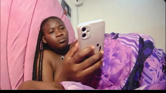 Image 11 of honeyxcunt Stream on Chaturbate on 17 days ago