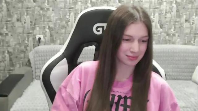 Image 10 of honeyynancyy Stream on Chaturbate on 10 days ago
