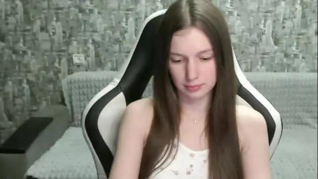 Image 8 of honeyynancyy Stream on Chaturbate on 4 months ago