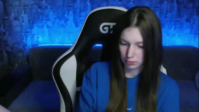 Image 11 of honeyynancyy Stream on Chaturbate on 4 months ago