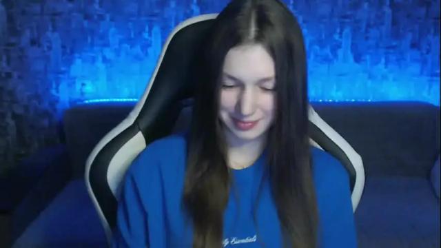 Image 2 of honeyynancyy Stream on Chaturbate on 4 months ago