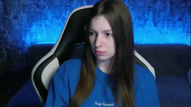 Image 4 of honeyynancyy Stream on Chaturbate on 4 months ago