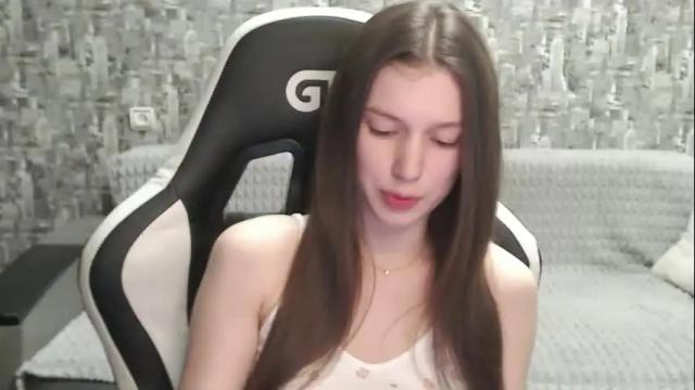 Image 7 of honeyynancyy Stream on Chaturbate on 4 months ago